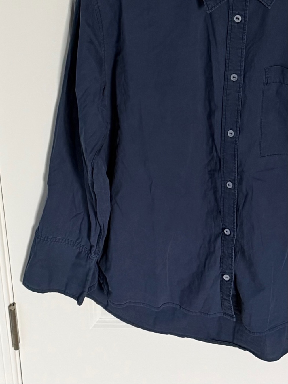 NIA Navy Cotton Long Sleeve Button-Down Shirt Size Small 39500 - Picture 4 of 14